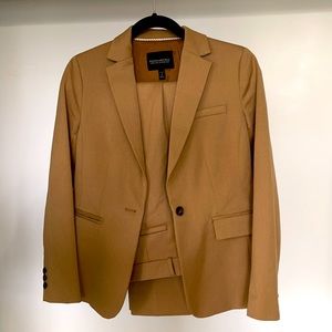 Banana Republic long & lean blazer with Pant